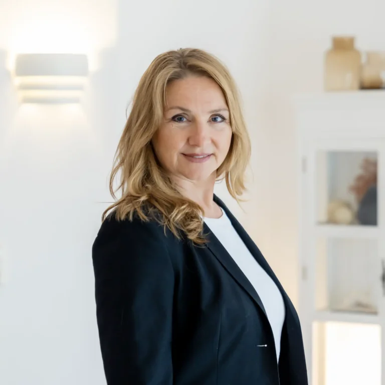 Sybille Dech