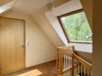 flur dg mit galerie - Lichtdurchflutete Maisonette-Wohnung im Ziegelhofviertel
